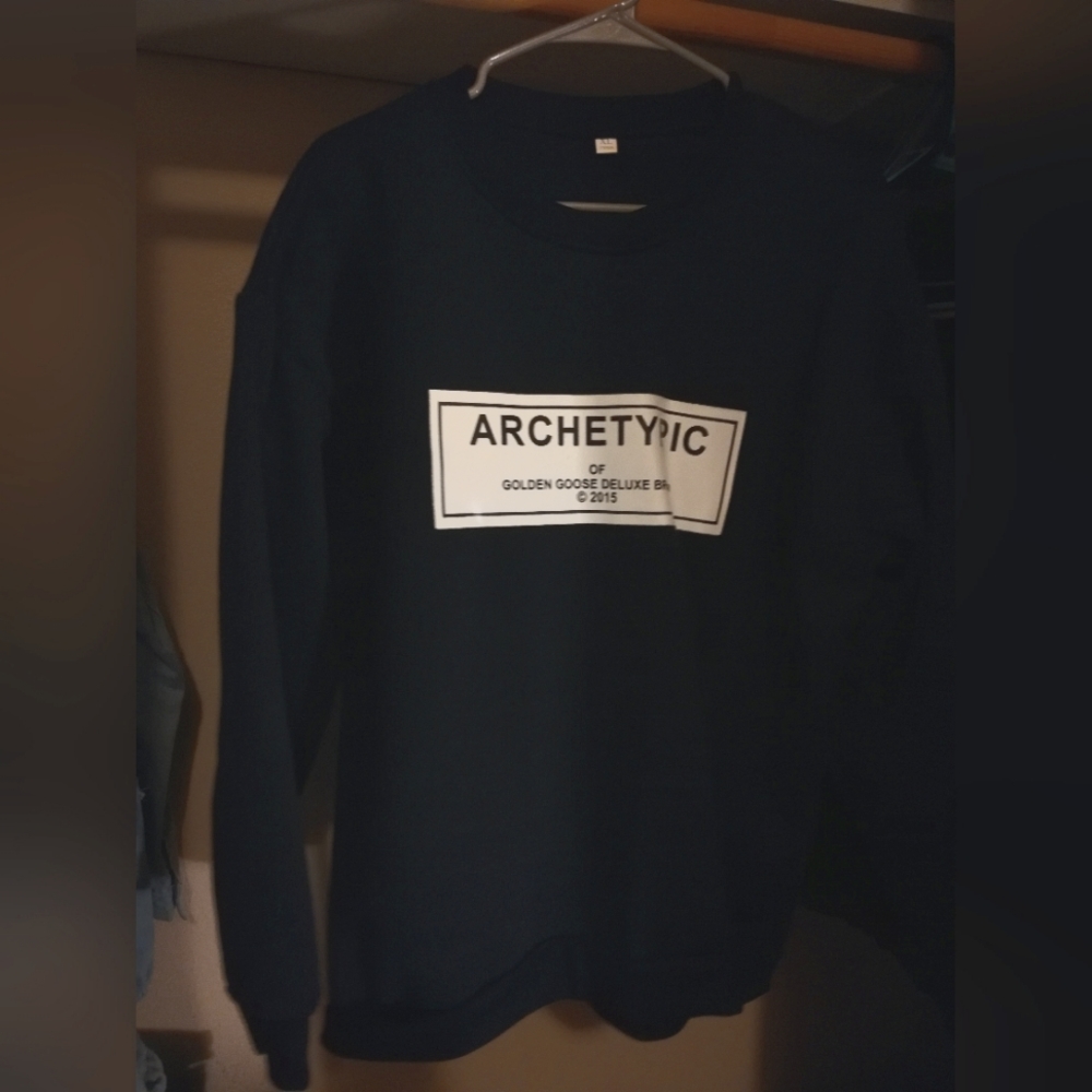 Crewneck sweater